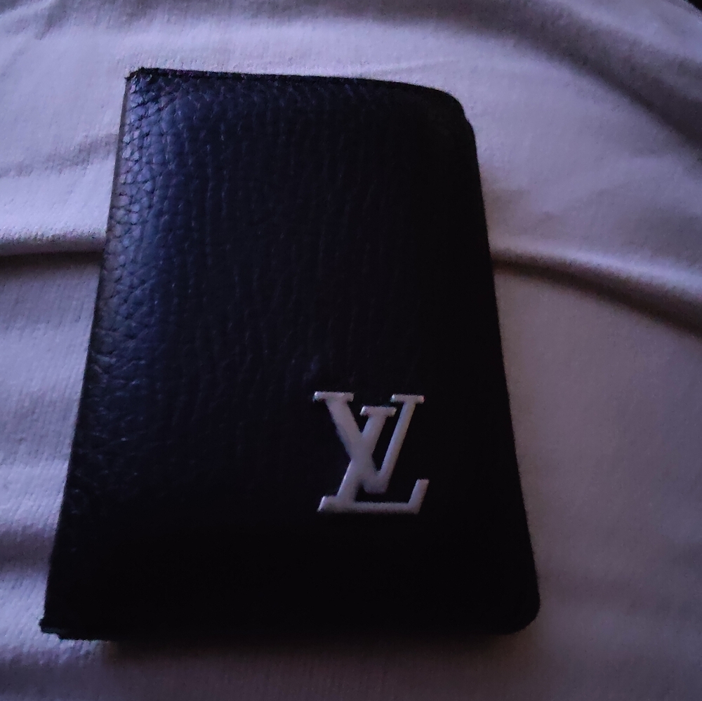 Louis Vuitton Black Key & Card Holder